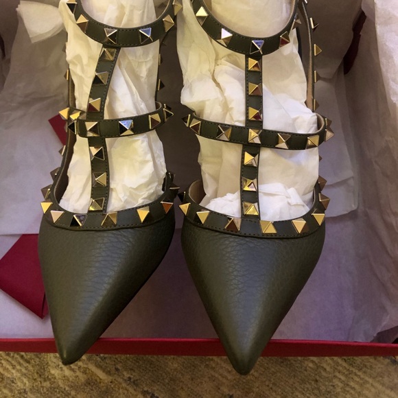 COPY - Valentino rockstud - Picture 8 of 11